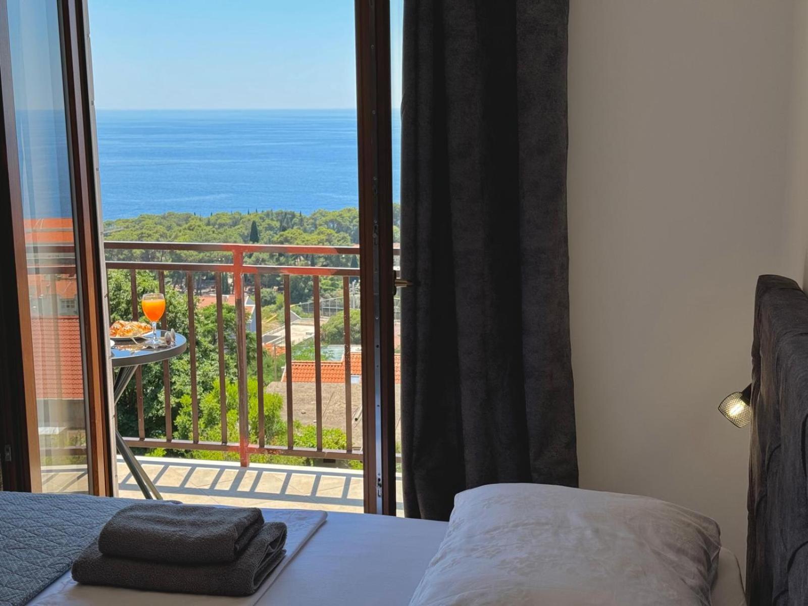 Accommodation Divanovic With Sea View دوبروفينك المظهر الخارجي الصورة